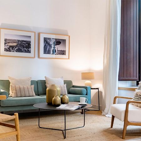 Unika Homes Puerta De La Maestranza Sevilla Bagian luar foto