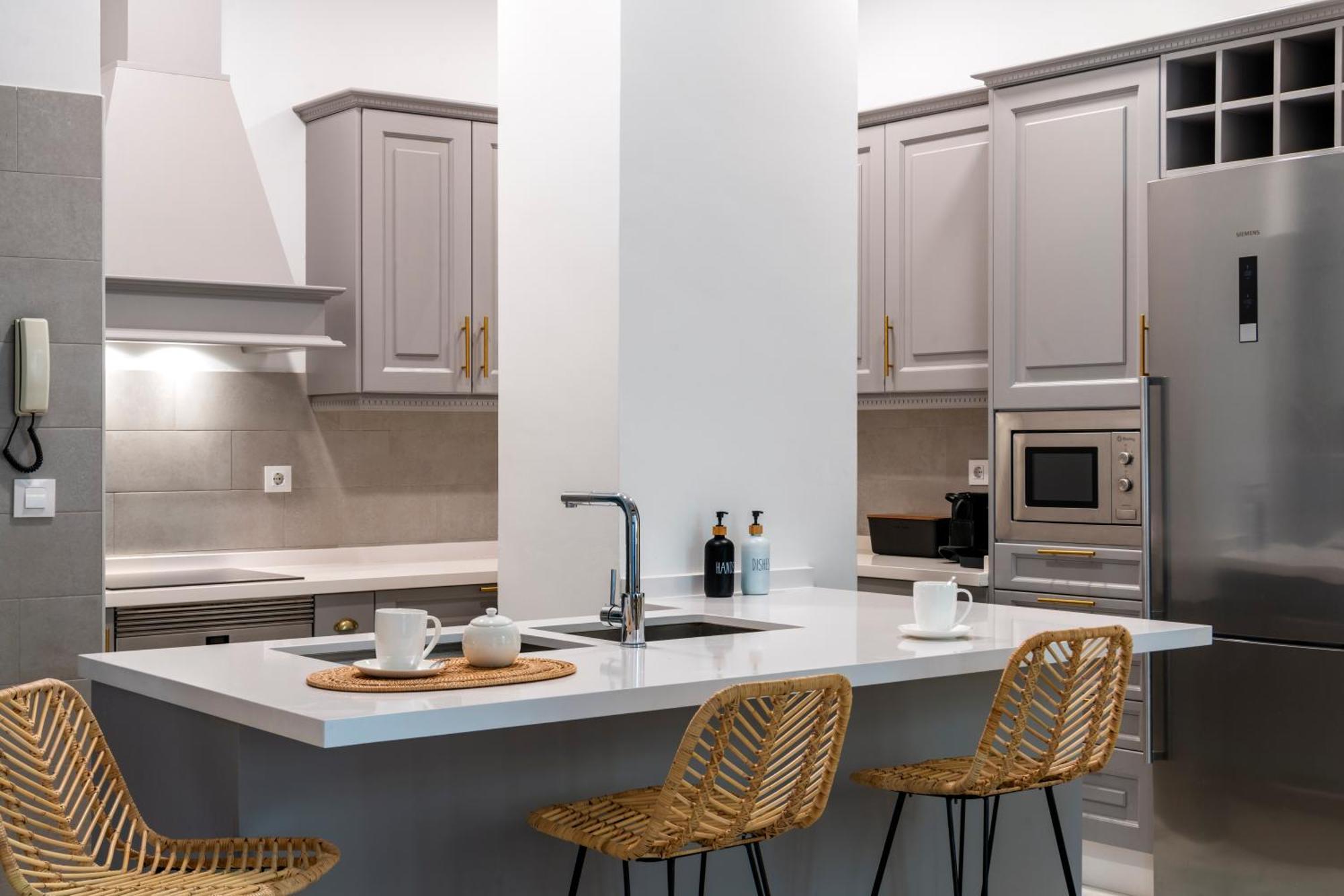 Unika Homes Puerta De La Maestranza Sevilla Bagian luar foto